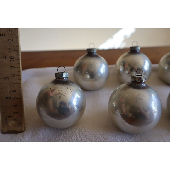 Lot Christmas Shiny Brite 22x Plain Red Silver Glass Ornament Ball USA Made 2.5" - Picture 12 of 14